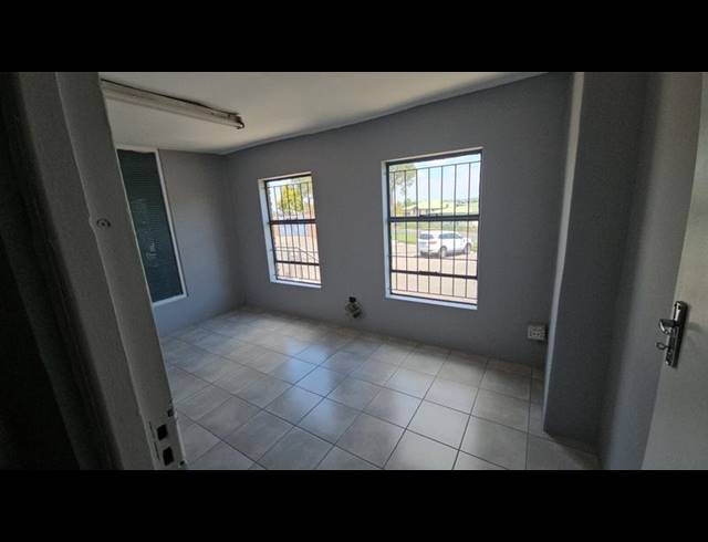 INDUSTRIAL PROPERTY TO RENT IN HALFWAY HOUSE